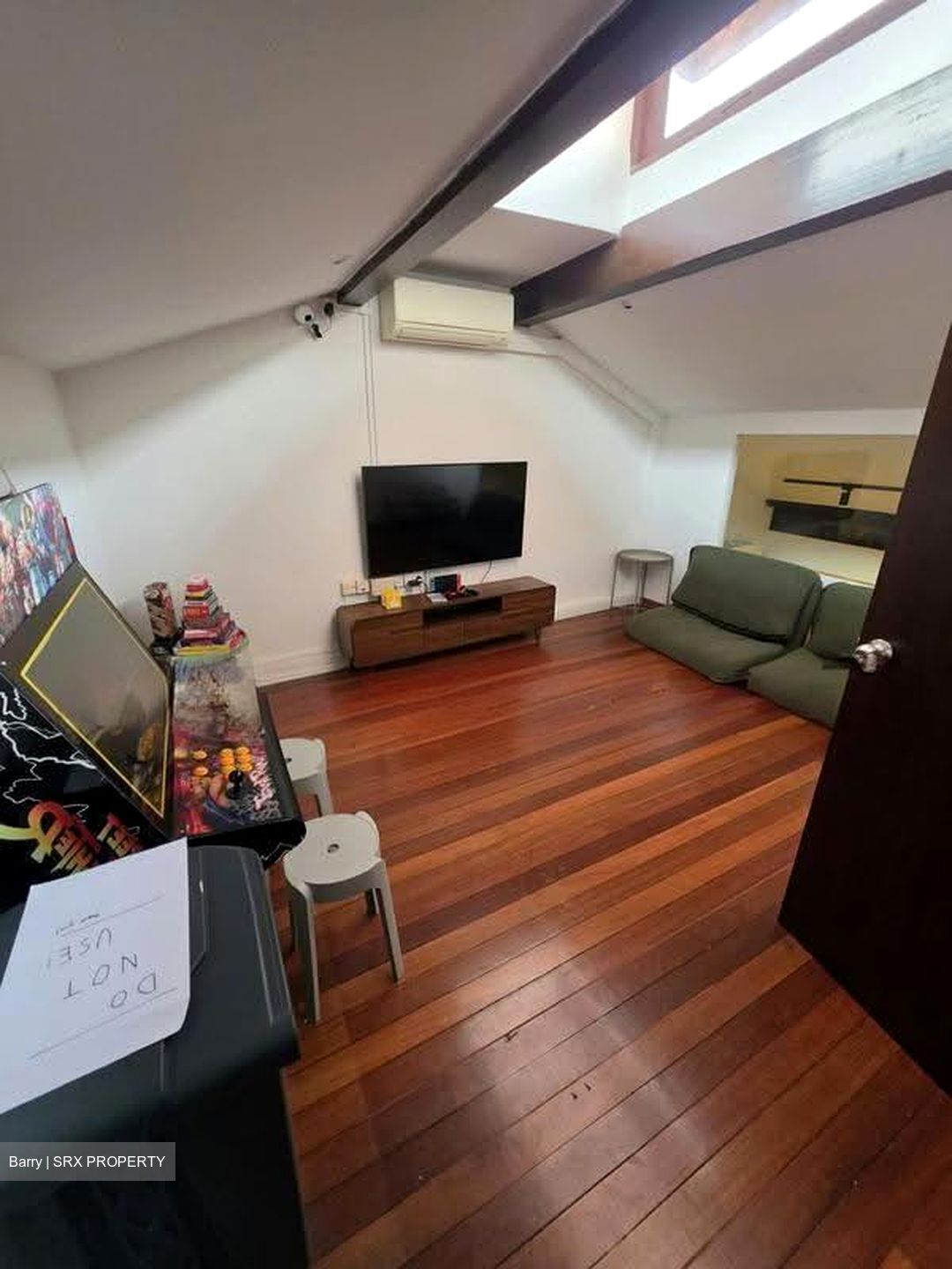 Little India Conservation Area (D8), Office #637333771